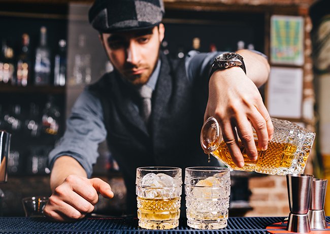 4 Best Whiskey For Cocktails According To Bartenders - Blind Pig Drinking Co.